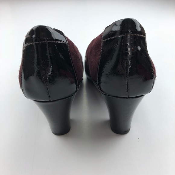 Clarks Artisan Pumps Womens 8M Red Suede Slip On - Picture 10 of 11